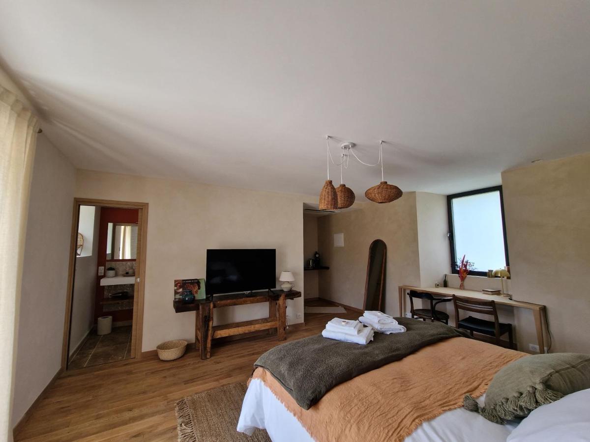 Allee Des Noyers Bed & Breakfast *