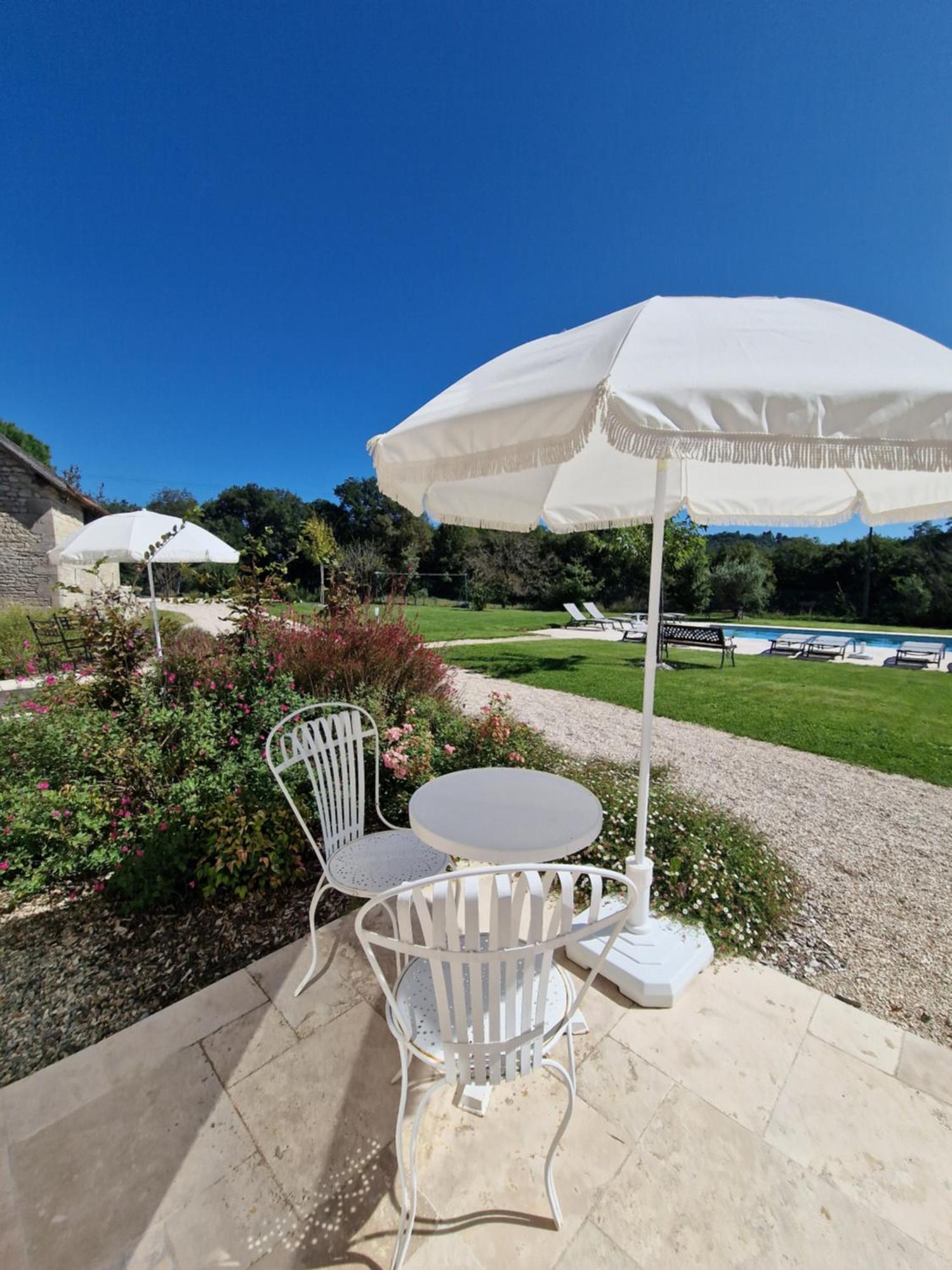 Allee Des Noyers Bed & Breakfast